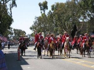Southern California Peruvian Paso Horse Club Parade Team Working The Crowd